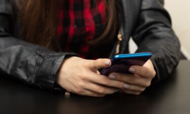 Teens need to focus on balanced meals rather than calories