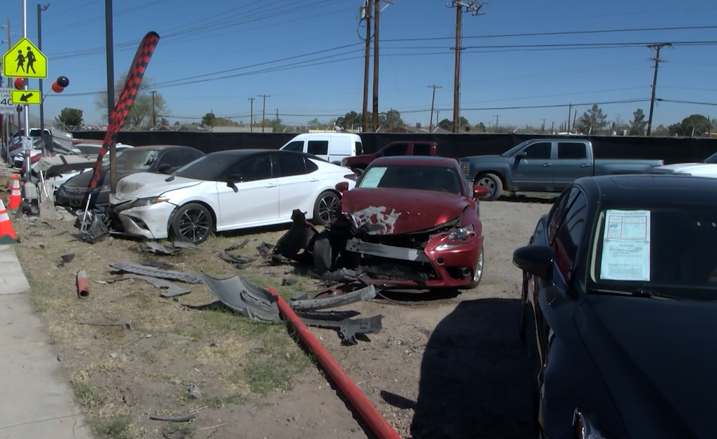 Driver crashes into multiple cars at Carway Auto Center - KVIA
