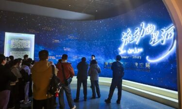 Chinese museum-goers view Iranian antiquities at the Inner Mongolia Museum.