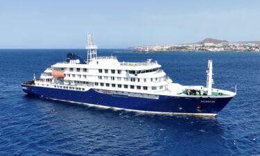 The MV Hondius is currently off the coast of Praia