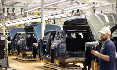 Economists expect that US wholesale prices rose at an annual rate of 6.4% in May.