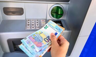 Spending while you&rsquo;re abroad: What you need to know