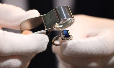 Here&rsquo;s how often jewelry should be appraised