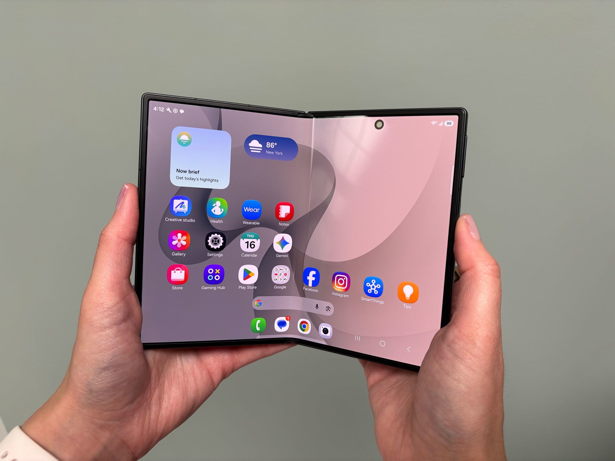 <i>CNN via CNN Newsource</i><br/>Samsung is launching its new foldable phones just before Apple is expected to announce its first foldable iPhone.