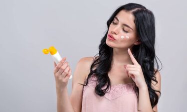 Mineral vs. chemical sunscreen: Which is better for sensitive skin?