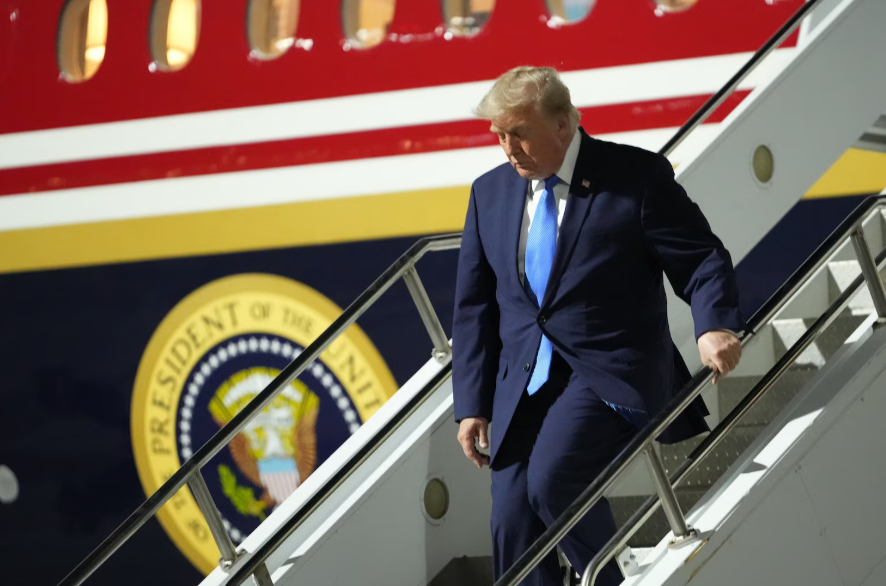 President Donald Trump arrives on Air Force One at Harry Reid International Airport in Las Vegas, Tuesday, Aug. 4, 2026.