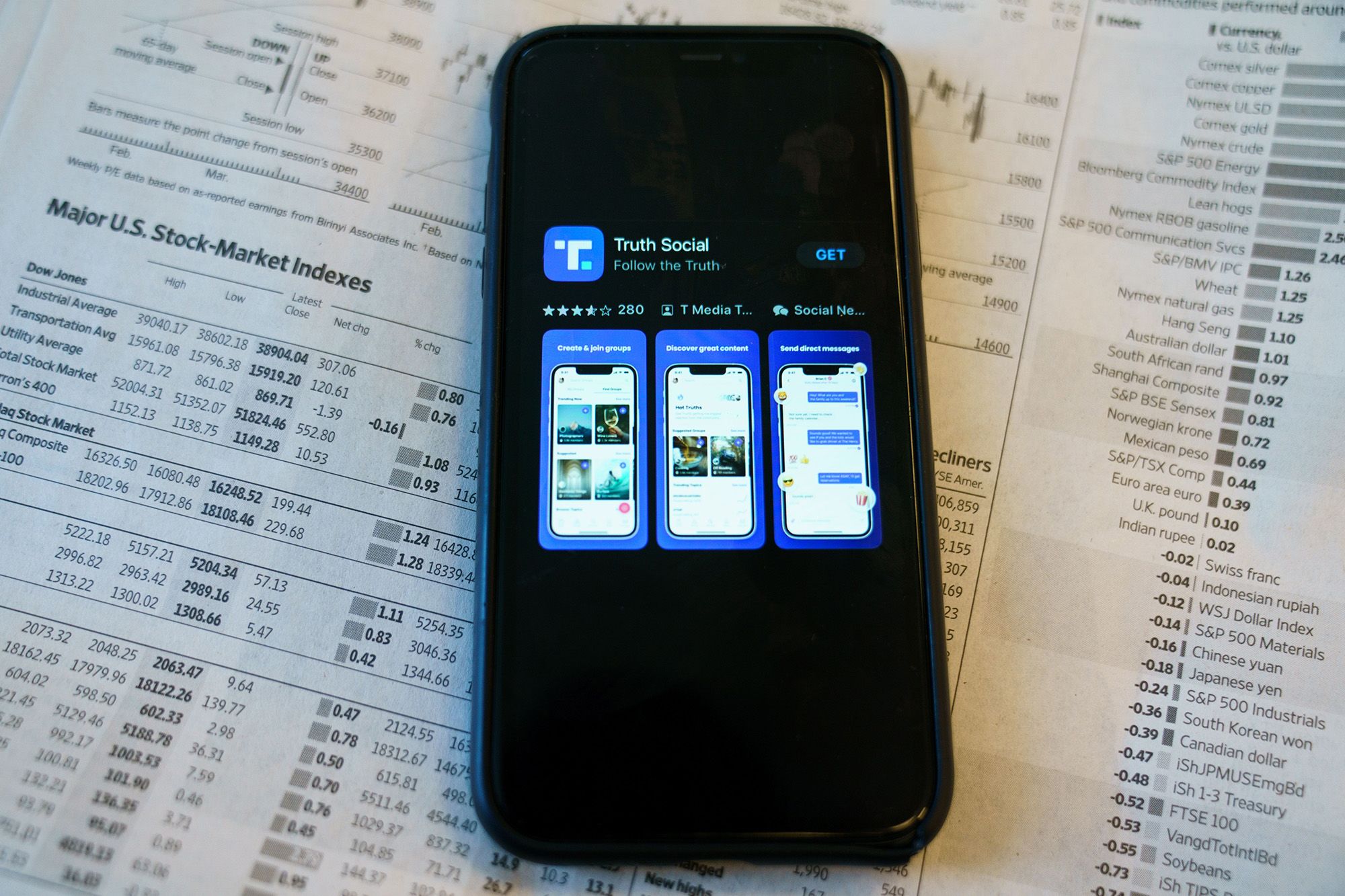 <i>Will Oliver/EPA-EFE/Shutterstock via CNN Newsource</i><br/>The Truth Social app seen on a mobile phone in Washington