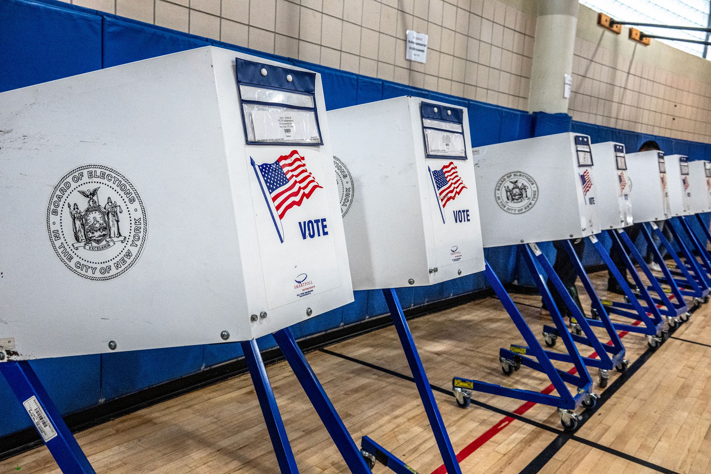 <i>Laura Brett/Getty Images via CNN Newsource</i><br/>Pictured is a polling station in Manhattan's Tribeca neighborhood on June 23.