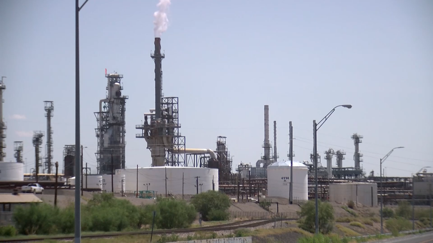 Marathon Refinery in Central El Paso
