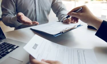 How to spot a fake job offer before fall 2026 hiring picks up