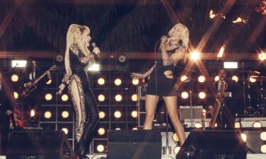 Dolly Parton and Miley Cyrus performing together on Miley's New Year's Eve Party.