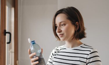 From tap to table: Practical ways to limit microplastic exposure at home