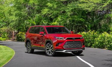 Edmunds ranks the best used SUVs for your family