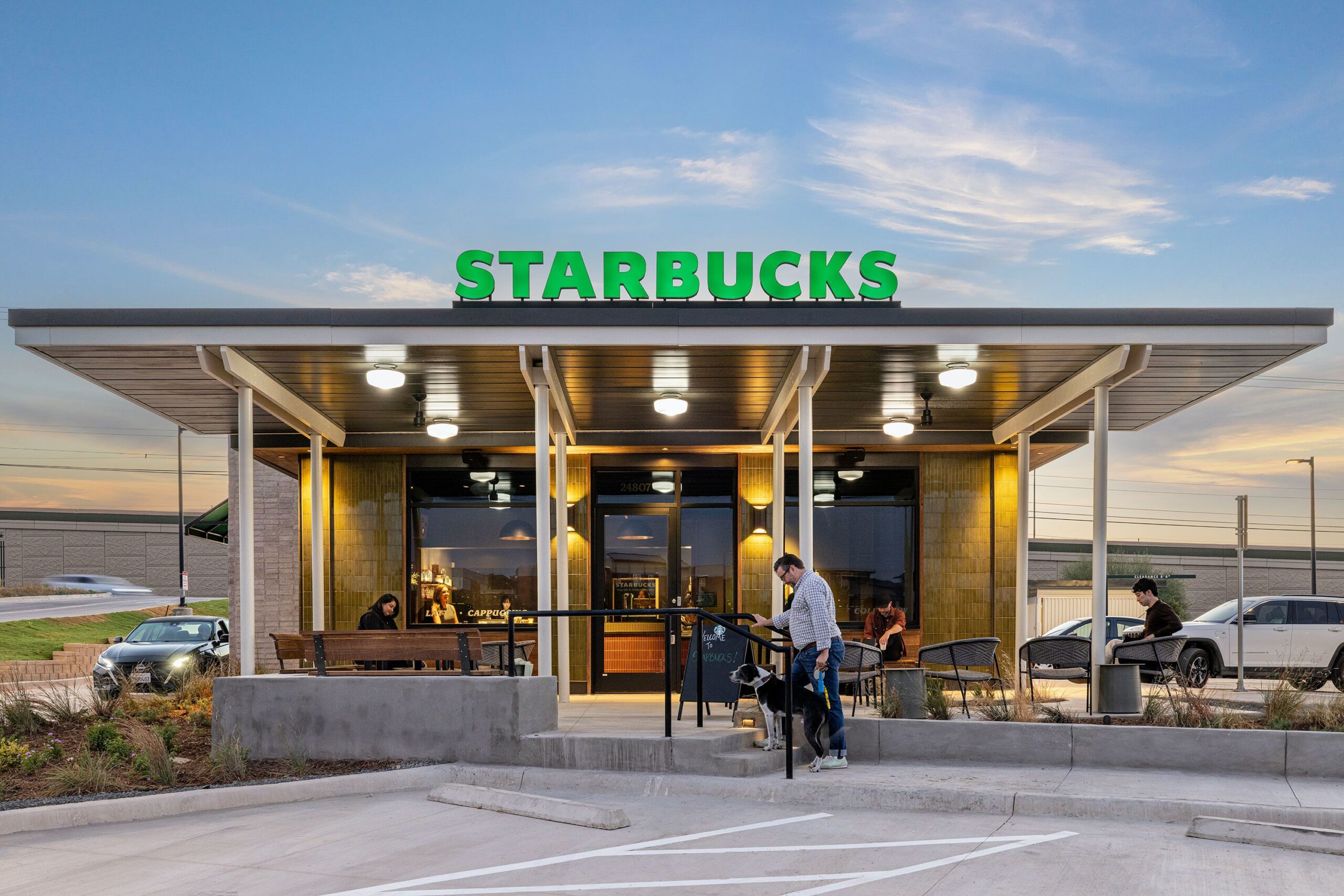 <i>Nick Laessig for Starbucks via CNN Newsource</i><br/>Some locations will have a conference table.