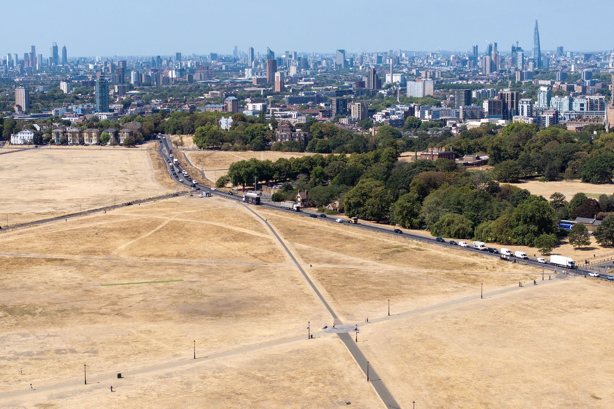 <i>Dan Kitwood/Getty Images via CNN Newsource</i><br/>An aerial view of scorched grass in London